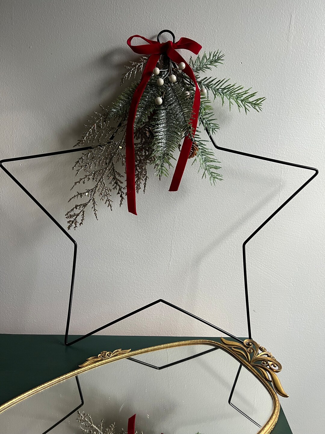 Sparkly Star Wreath