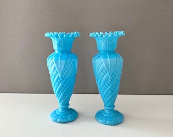 2 Victorian blue opaline glass vases, opaline glass vase