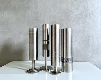 Set aus 4 Stangenvasen – Brutalist | Mid Century Modern Zylindervasen
