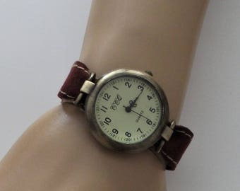 Watch, retro inspired, boyfriend style watch, minimalist watch, classy watch, unisex watch, bronze round watch, exclusive watch by JuSal08
