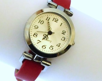 Vintage Style Red Band Watch: Silver Face, Roman Numerals