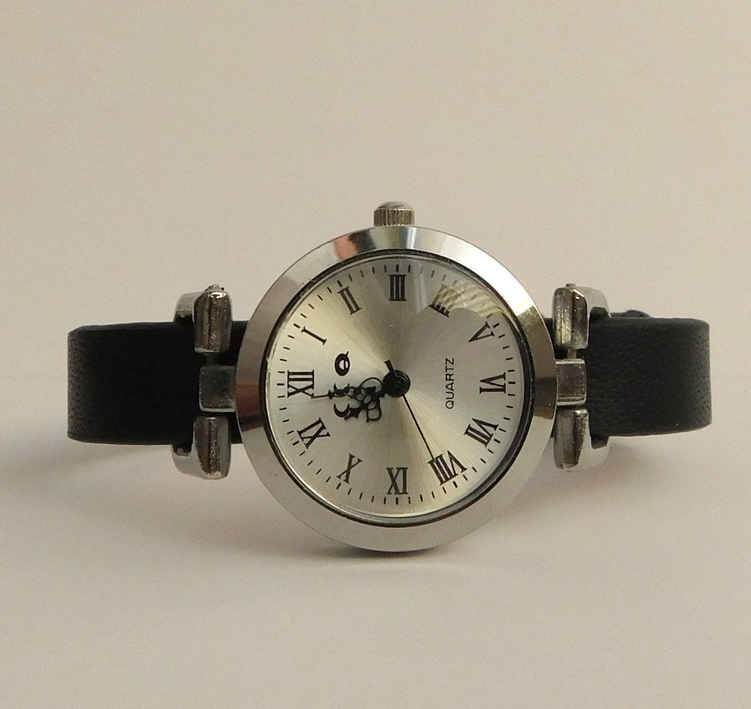 Simple Watch for Women. Classic Women's Watch. Vintage Etsy