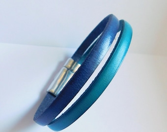 Leather bracelet, ocean colors. Minimalist style. Handmade and custom-sized. Magnetic Clasp.