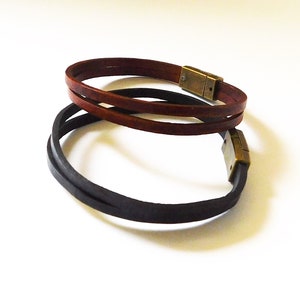 Leather bracelet in black or brown distressed leather, magnetic closure. Small wrist bracelet. Big wrist bracelet. Custom size  bracelet.