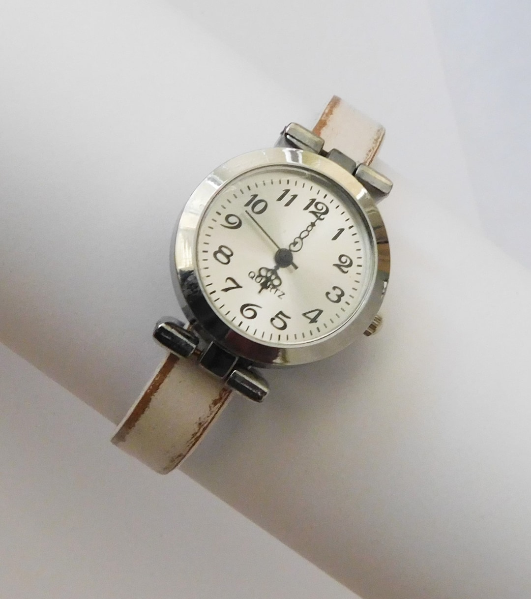 Classic Watch for Women. Women's Watch With White Distressed Leather ...