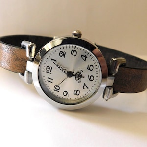 Leather watch for women. Retro minimalist style. Custom size band. image 1
