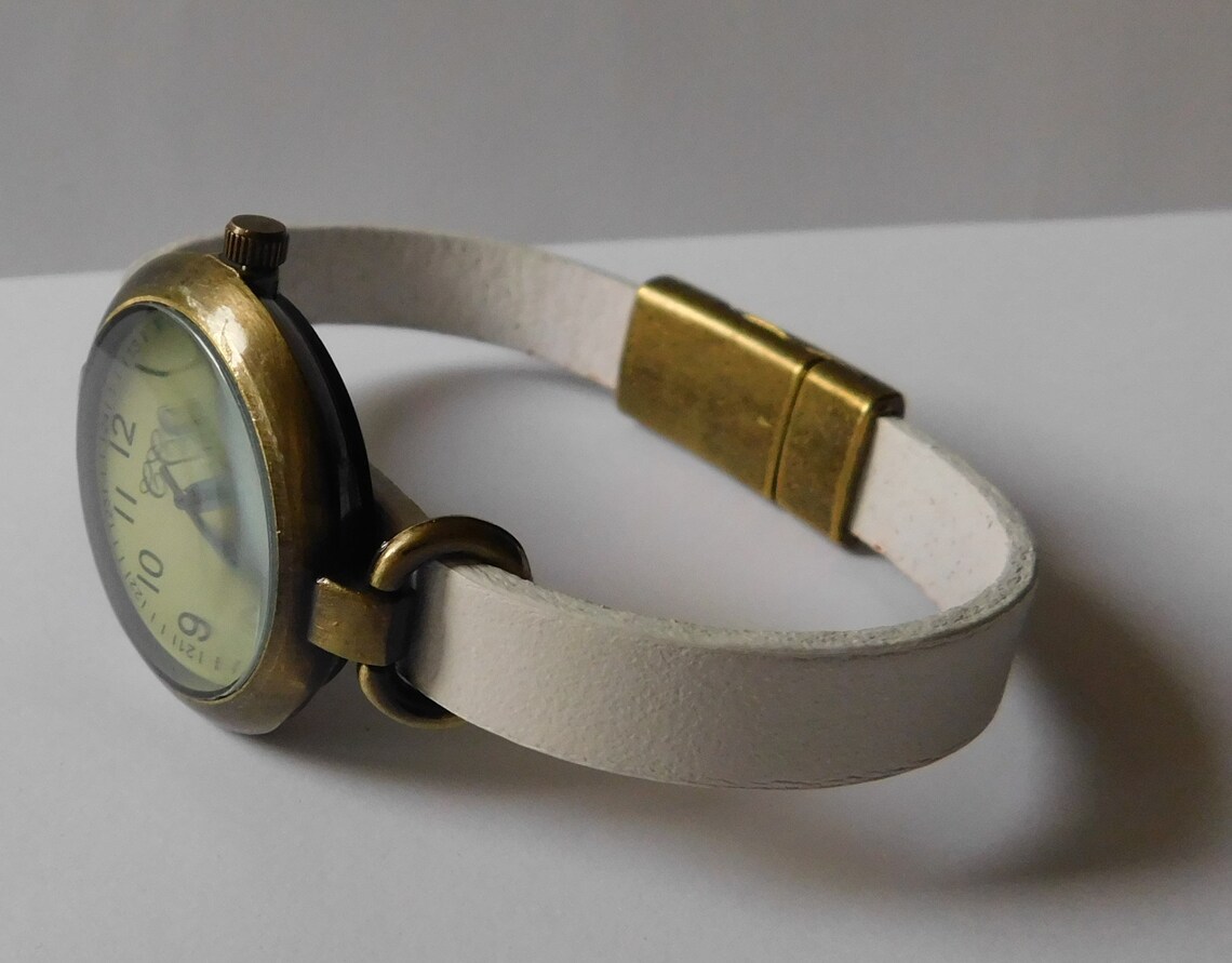 Watch for women with leather band. Women's watch with Etsy