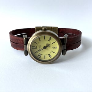 Leather watch for women with custom-sized band. Retro minimalist style. image 2