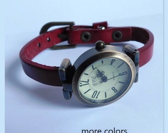 Vintage Style Leather Women's Watch: Aged Bronze Finish