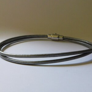 Bracelet, delicate, custom-sized, made with silver leather and a magnetic closure. image 3