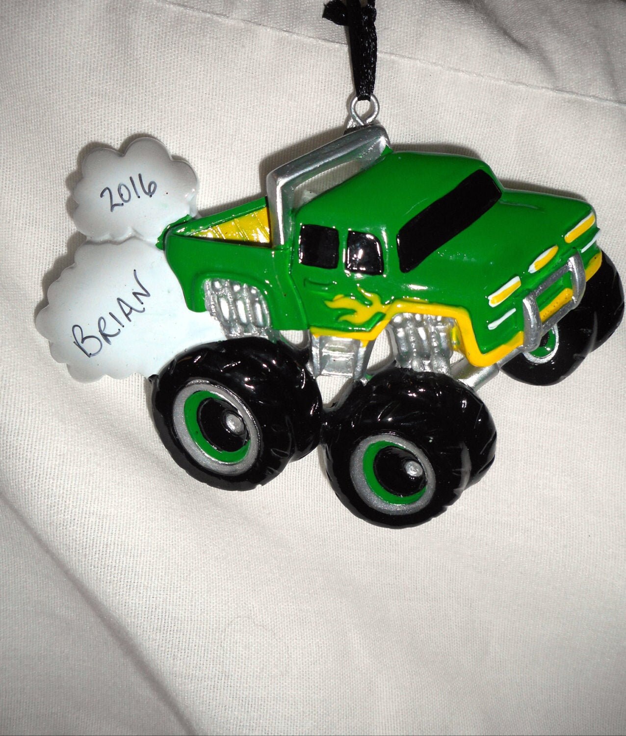 green monster truck toy