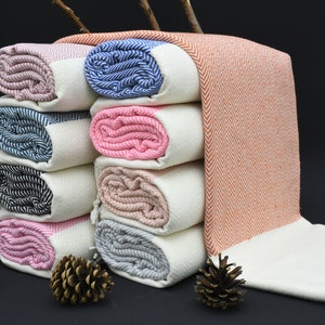 Monogrammed Turkish Towel, Personalized Gift for Her, Yoga Towel, Bridesmaid Gift, Wedding Favor, Custom Beach Towel, Personalized Spa Towel