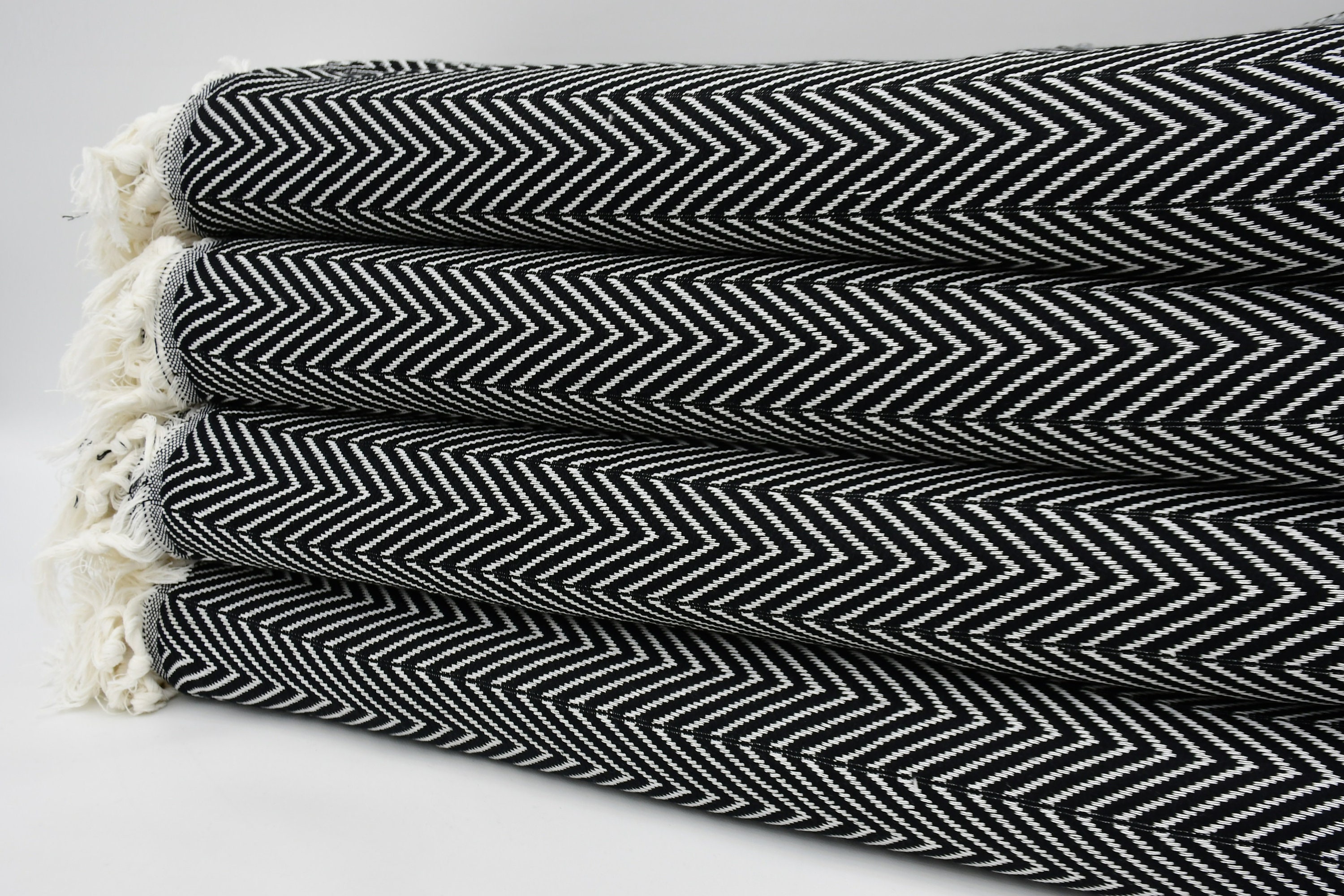 Schwarze Decke Fischgrät Decke werfen türkische Bettdecke | Etsy