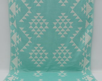 PATTERNED & AZTEC TOWELS