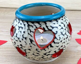 Round Turquoise-rimmed Luminary