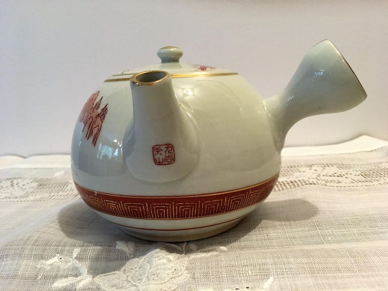 Japanese kutani Traditional Ceramic Side Handled Shape ...