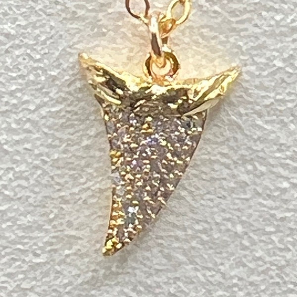 Shark Tooth Necklace Shark Tooth Pendant Shark Tooth Charm Beach Jewelry Shark Tooth Jewelry Pendant Necklace Goldfilled Shark Tooth