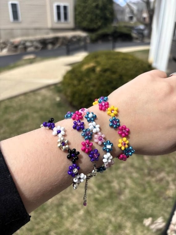 Zig Zag Flower Pride Flag Bracelet | Elastic Floral LGBTQ+