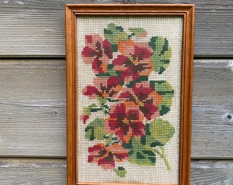 木製フレームのヴィンテージ刺繍「花」 - Etsy 日本