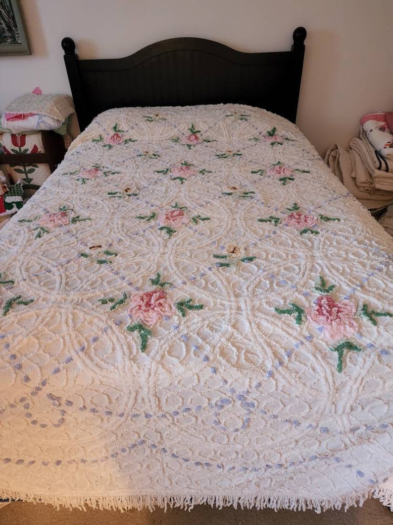Vintage Cabin Craft Needle Tuffed Chenille Bedspread Etsy