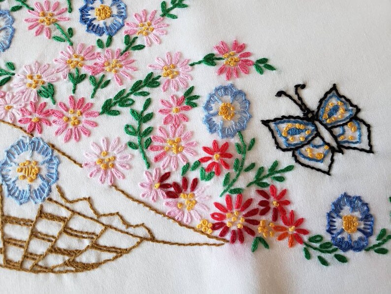 Beautiful Vintage Embroidered Pillowcases Etsy