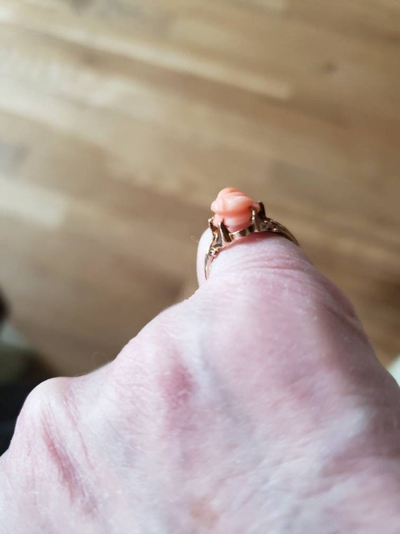 Vintage coral cameo ring - image 2