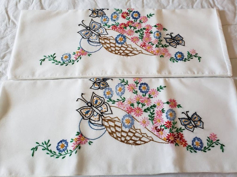 Beautiful Vintage Embroidered Pillowcases Etsy