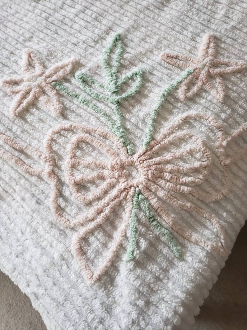 Beautiful Pastel Floral Vintage Chenille Bedspread Etsy