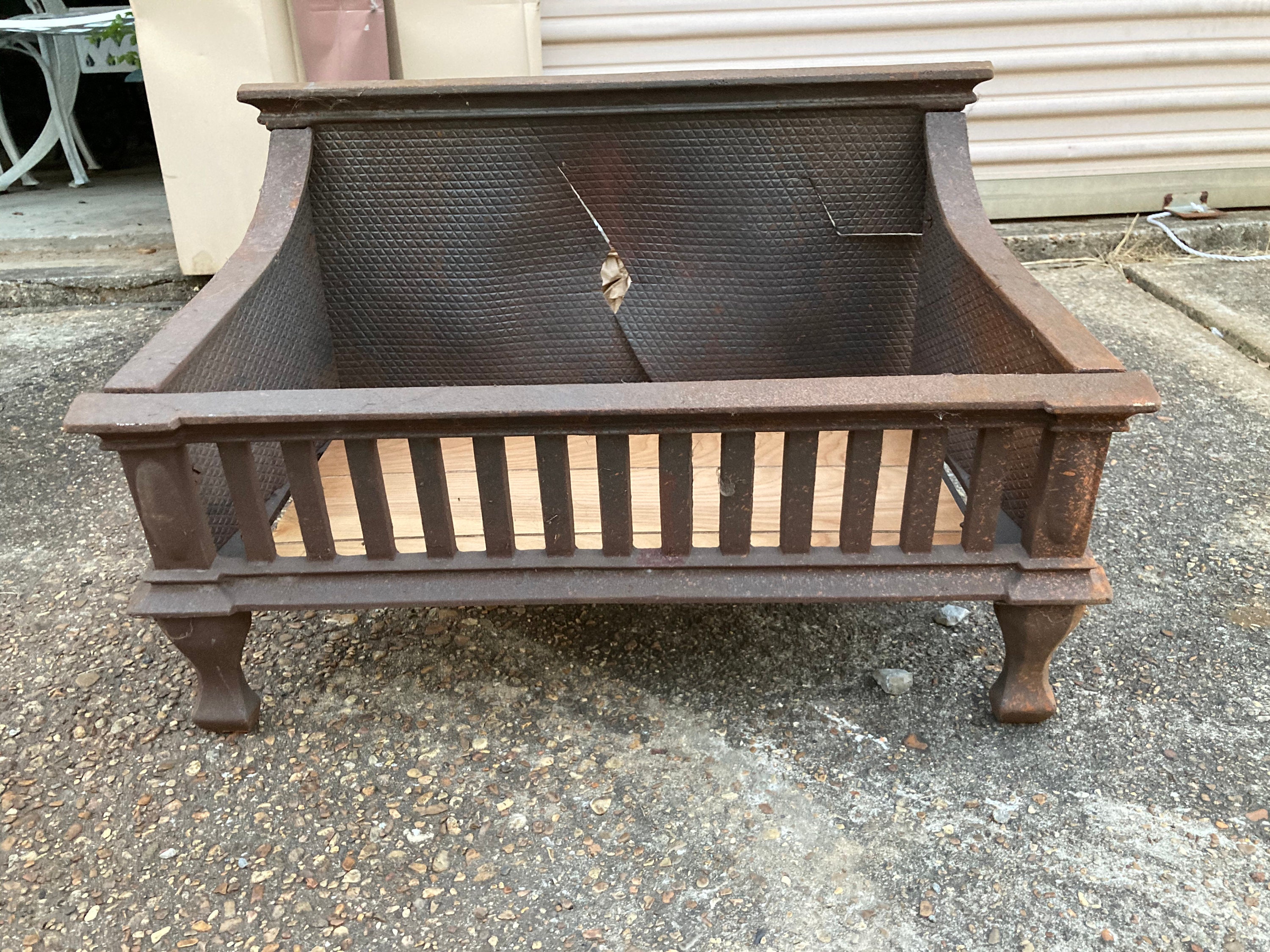 Plantadora de cajas de carbón de chimenea de hierro fundido | Etsy