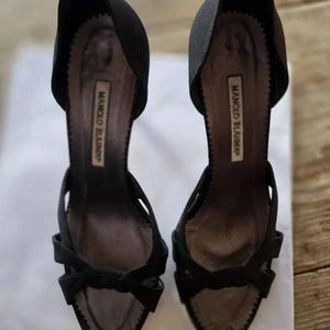 Vintage Manolo Blahnik Size 39 - Etsy