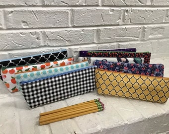 Pencil pouch / pen and pencil case / zippered bag / small pouch / travel pouch / project bag / makeup pouch, cosmetics bag, makeup brush bag