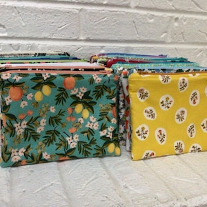 Zip pouch / cosmetics pouch / makeup bag / pen and pencil case / zippered bag / cosmetics bag / small pouch / travel pouch / small clutch