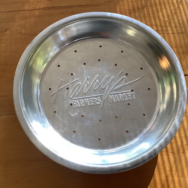 Harry’s Farmers Market pie pan, 9 inch, holes in bottom