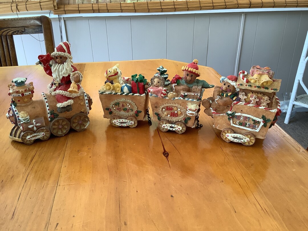 Artmark Santa Train Vintage, Composite, Used Condition (missing One ...