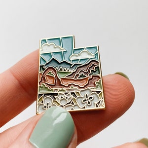 Utah Enamel Pin | Gold Soft Enamel Pin | Illustrated United State Pin | Butterfly Clasp | 1.25&quot;