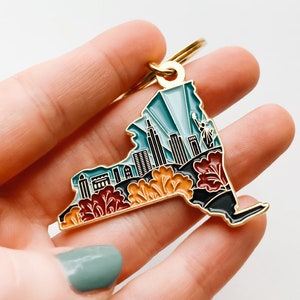 New York Gold Enamel Keychain | New York State Key Ring | Soft Enamel Illustrated State Keychain 1.5&quot;