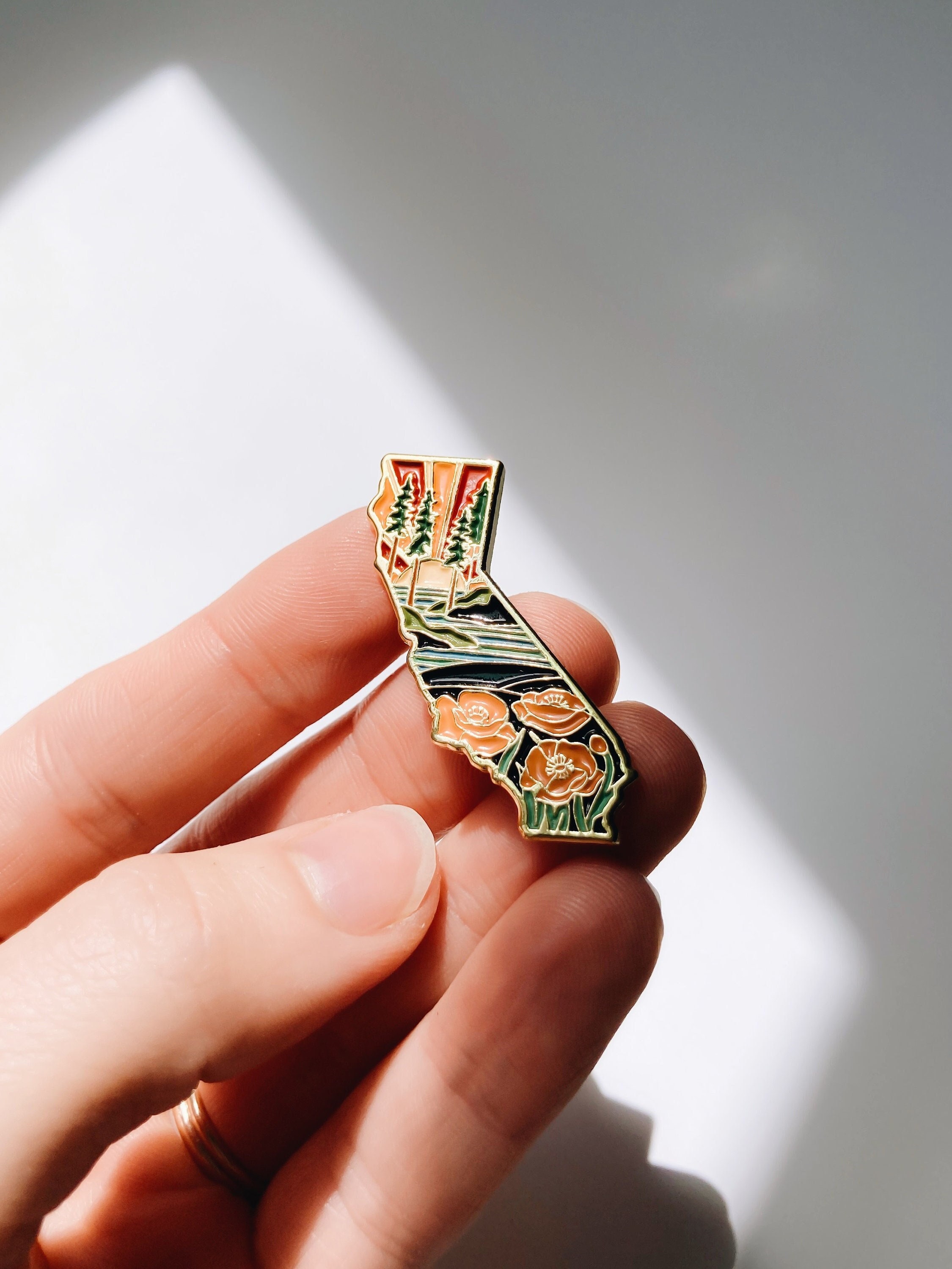 California Poppy Enamel Pin | California Outline Pin | Illustrated State Pin | Butterfly Clasp | 1&quot;
