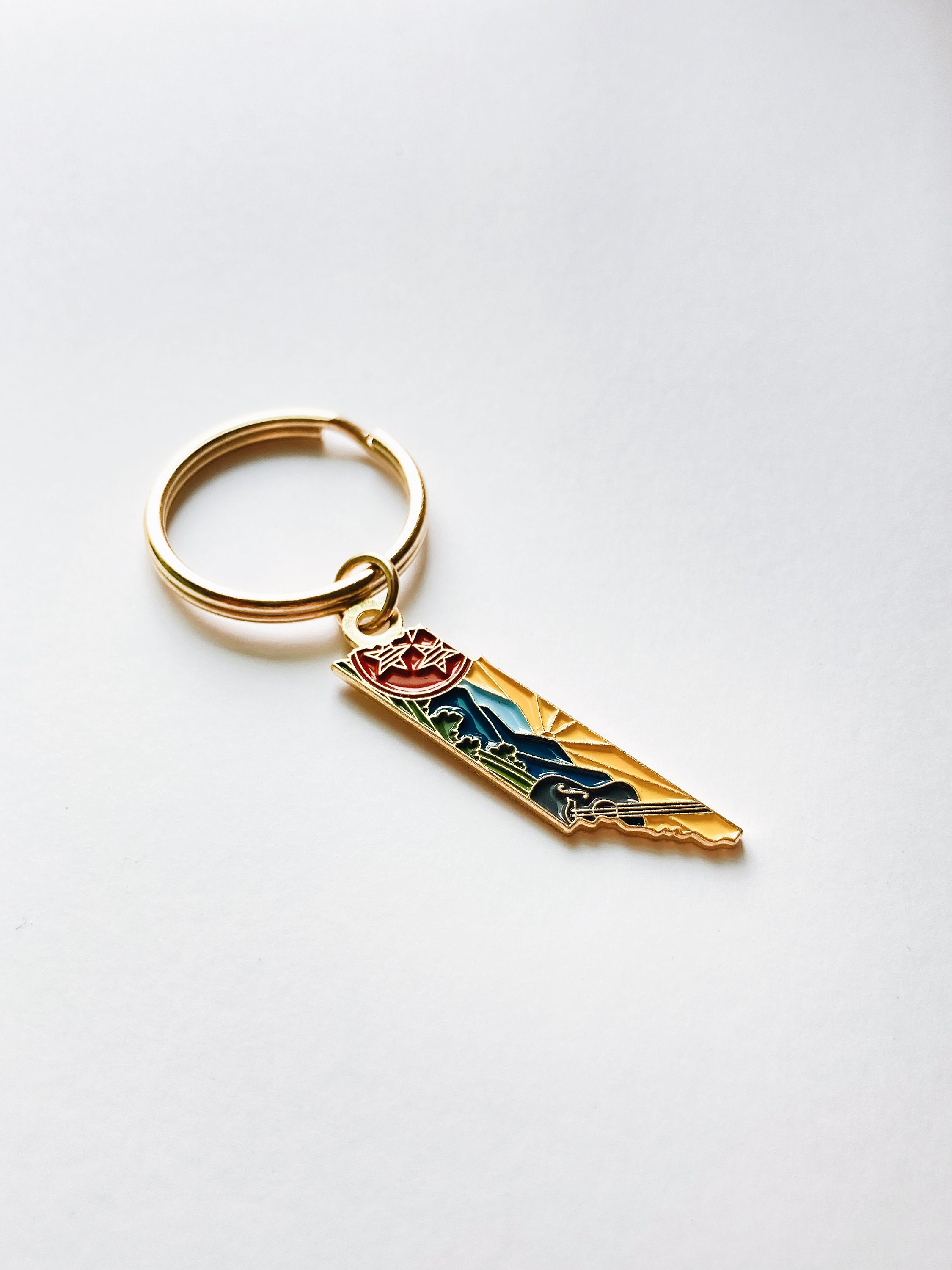 Tennessee Gold Enamel Keychain | Tennessee Outline Key Ring | Soft Enamel Illustrated State Keychain 1.5&quot;