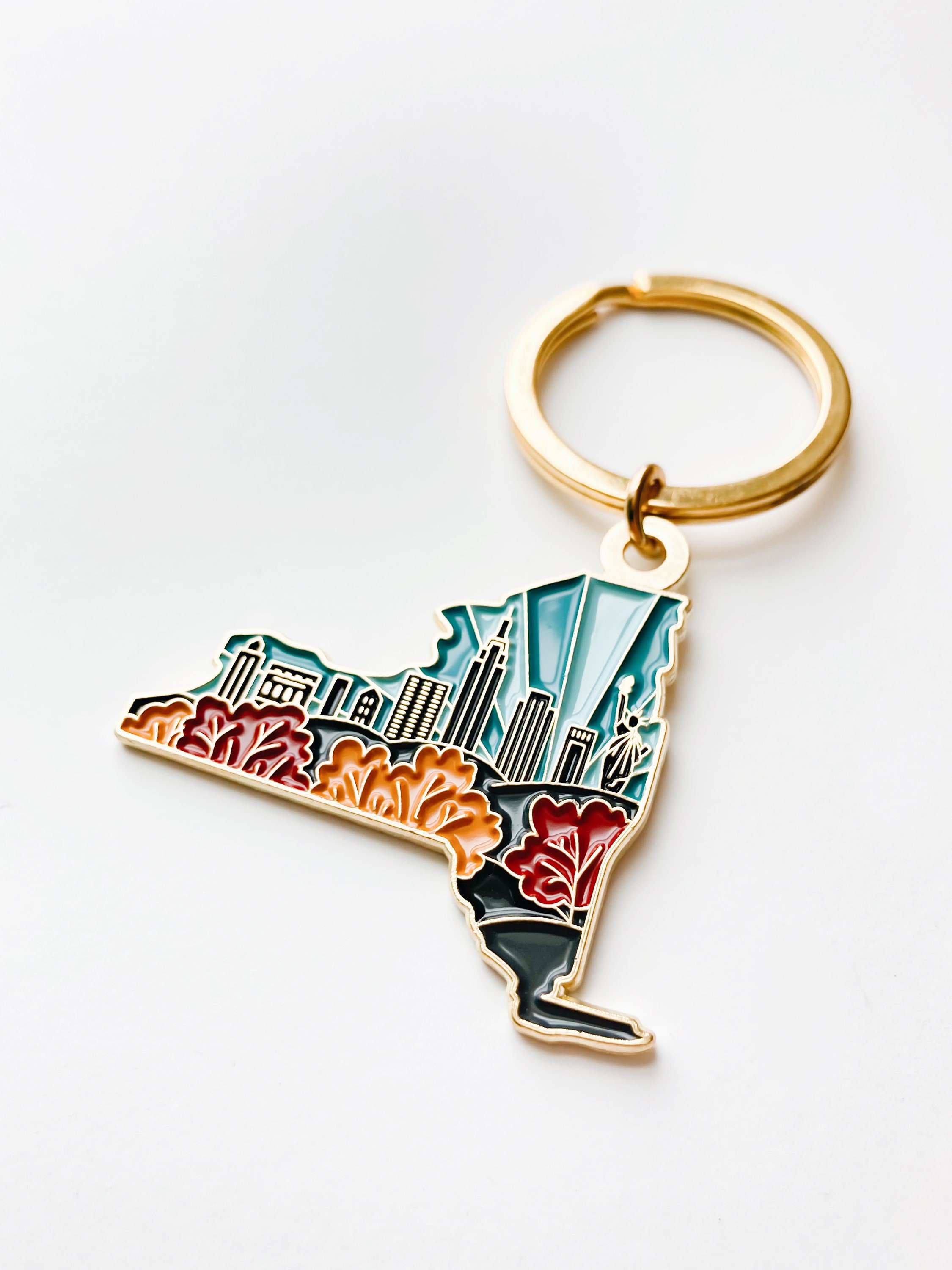 New York Gold Enamel Keychain | New York State Key Ring | Soft Enamel Illustrated State Keychain 1.5&quot;