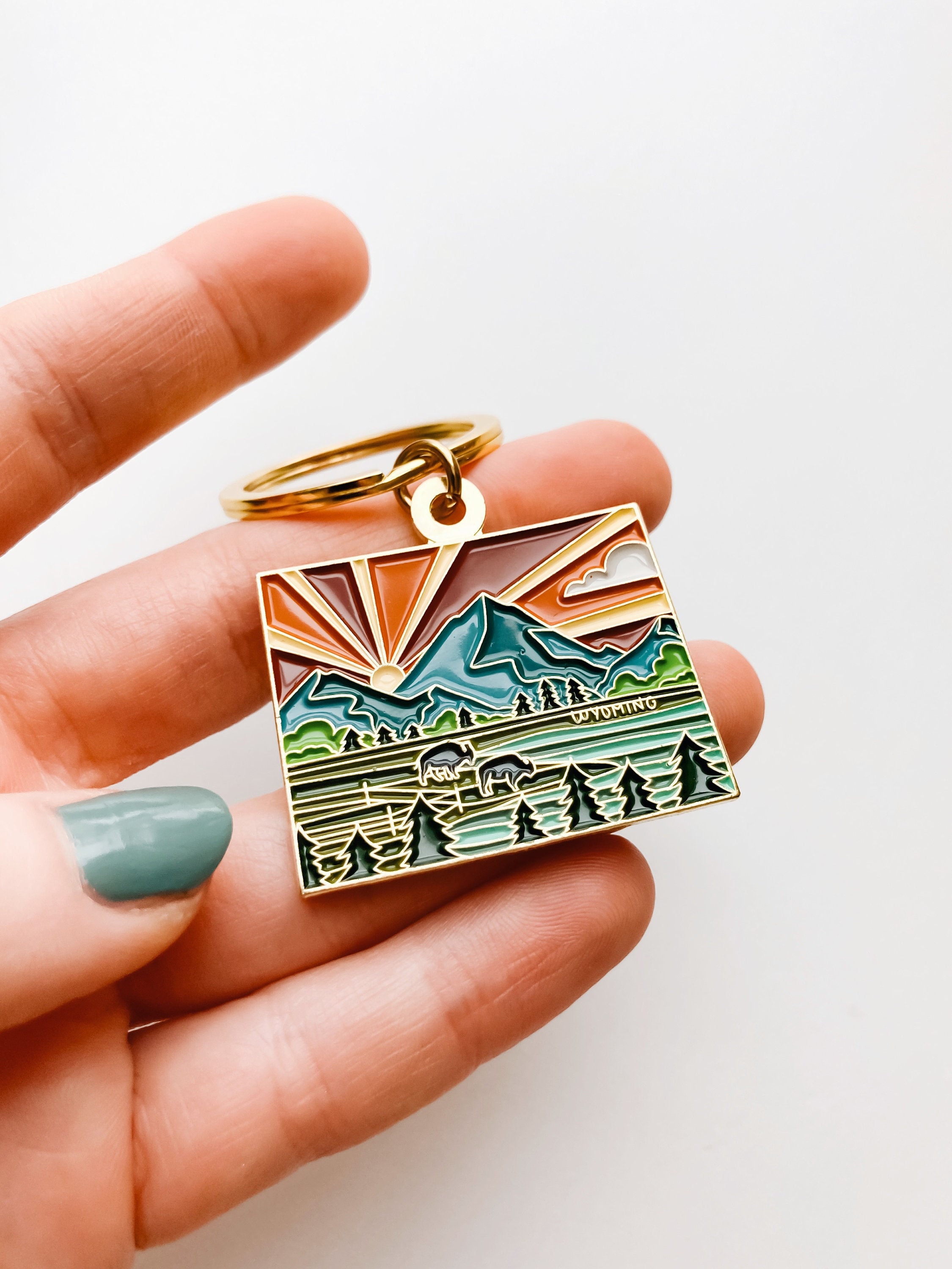 Wyoming Gold Enamel Keychain | Wyoming State Key Ring | Soft Enamel Illustrated State Keychain 1.5&quot;