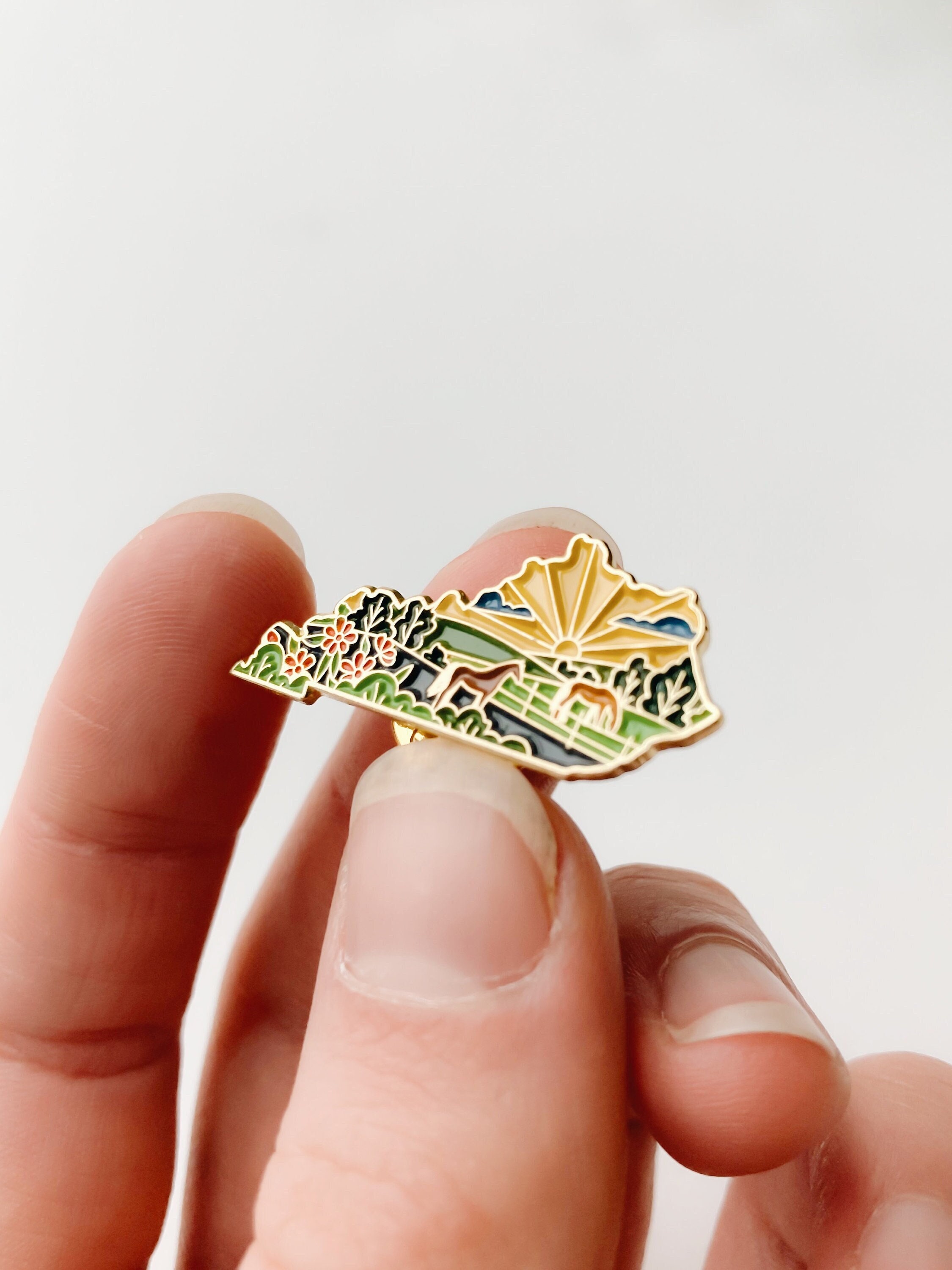 Kentucky Enamel Pin | Gold Soft Enamel Pin | Illustrated United States Pin | Butterfly Clasp | 1.25&quot;