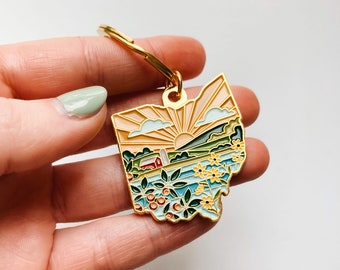 Ohio Gold Enamel Keychain | Ohio Outline Key Ring | Soft Enamel Illustrated State Keychain 1.5"