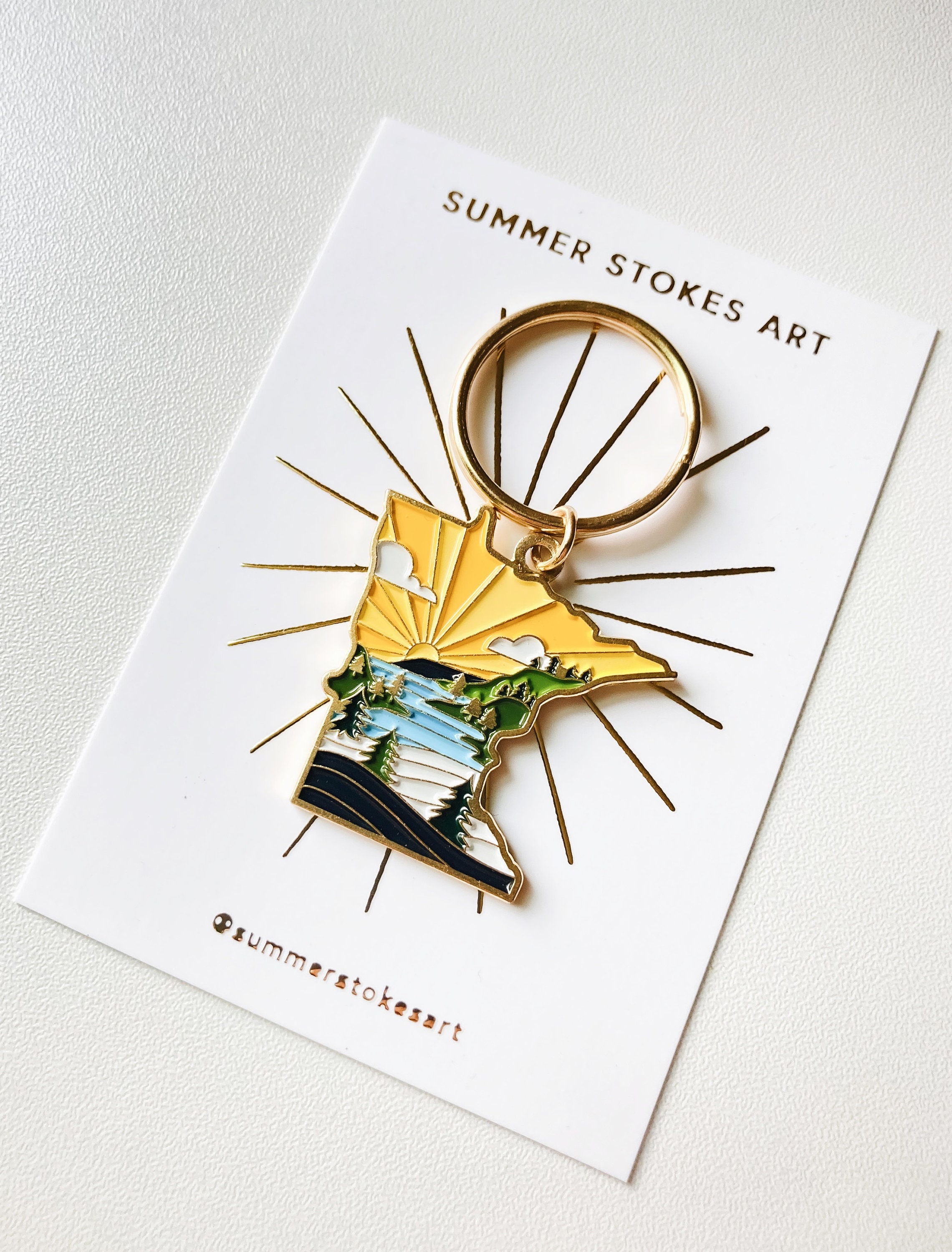 Minnesota Soft Enamel Keychain | Minnesota Outline Key Ring | Illustrated State Keychain 1.5&quot;