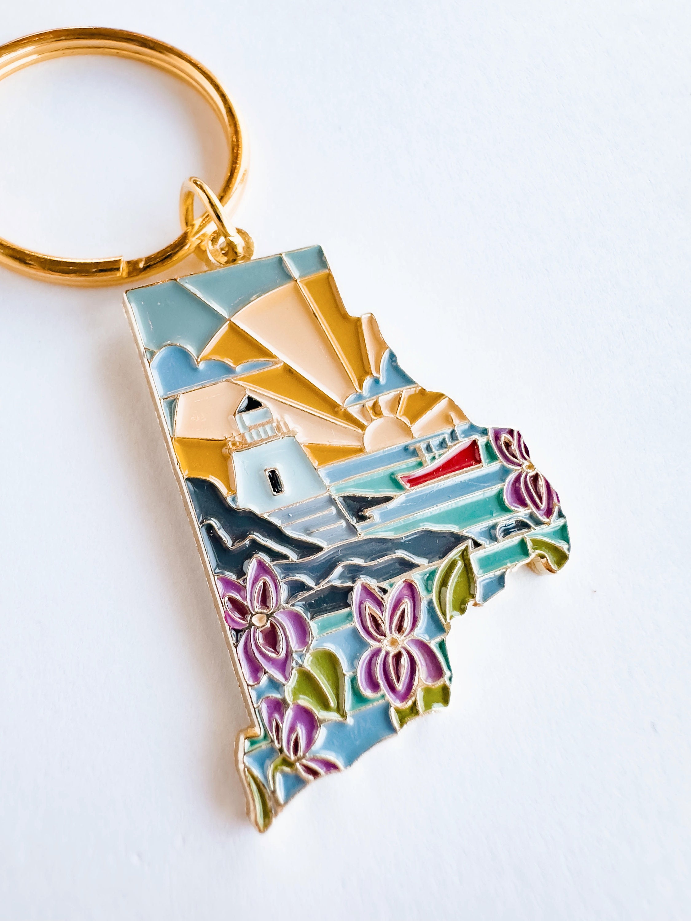 Rhode Island Soft Enamel Keychain | Rhode Island Outline Key Ring | Illustrated State Keychain 1.5&quot;