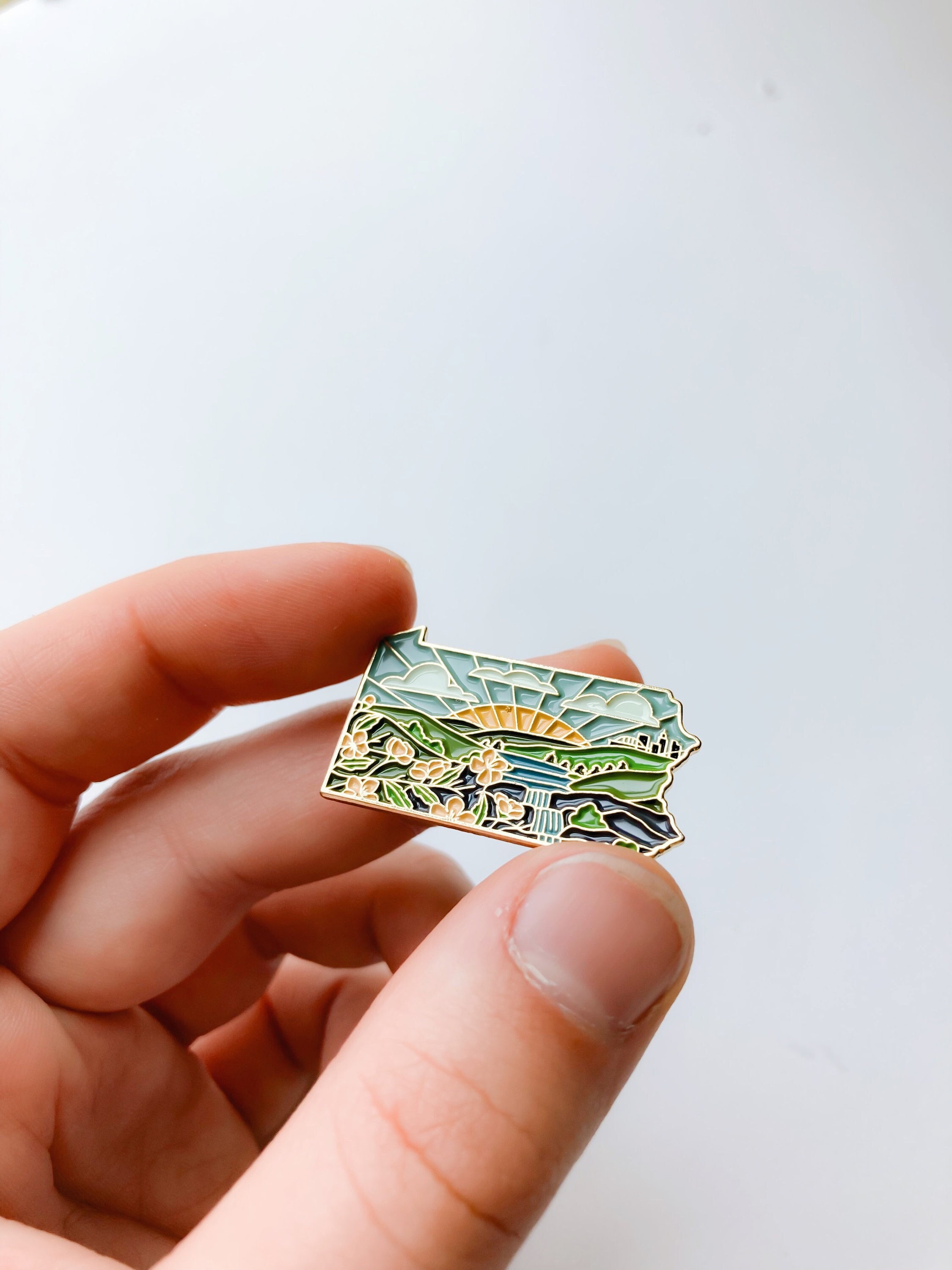 Pennsylvania Enamel Pin | Gold Soft Enamel Pin | Illustrated United State Pin | Butterfly Clasp | 1.25&quot;