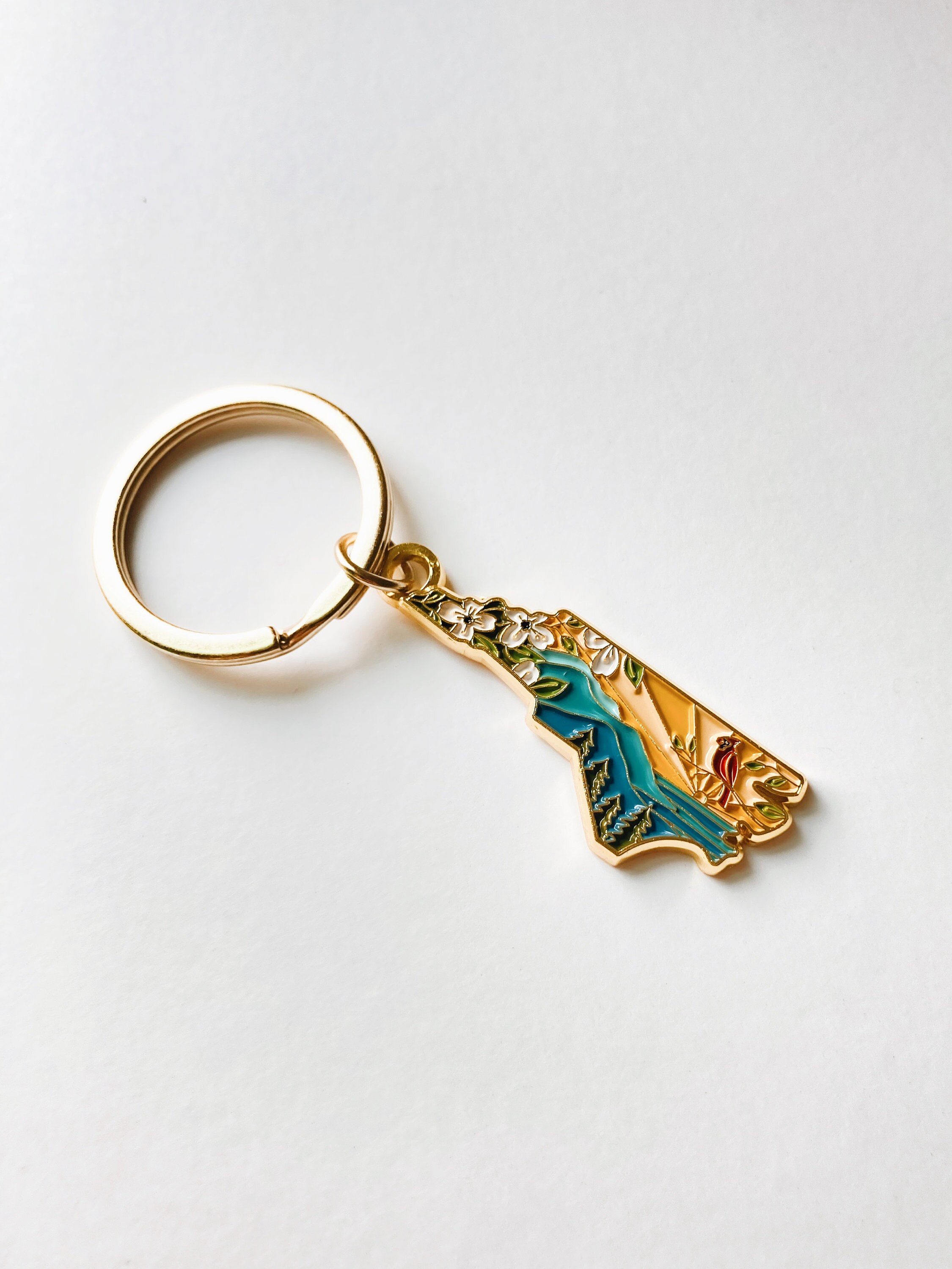 North Carolina Gold Enamel Keychain | North Carolina Outline Key Ring | Soft Enamel Illustrated State Keychain 1.5&quot;