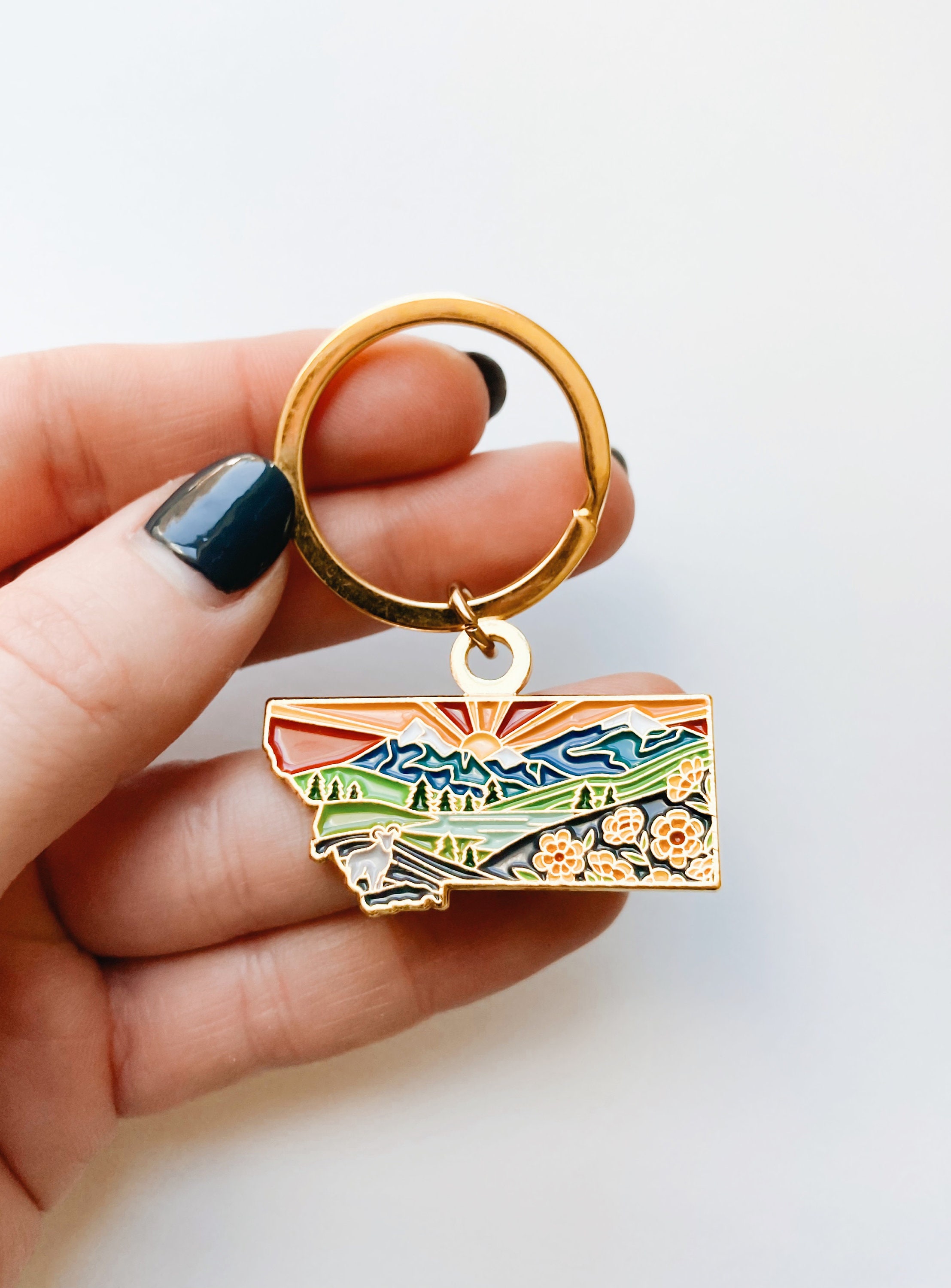 Montana Gold Enamel Keychain | Montana State Key Ring | Soft Enamel Illustrated State Keychain 1.5&quot;