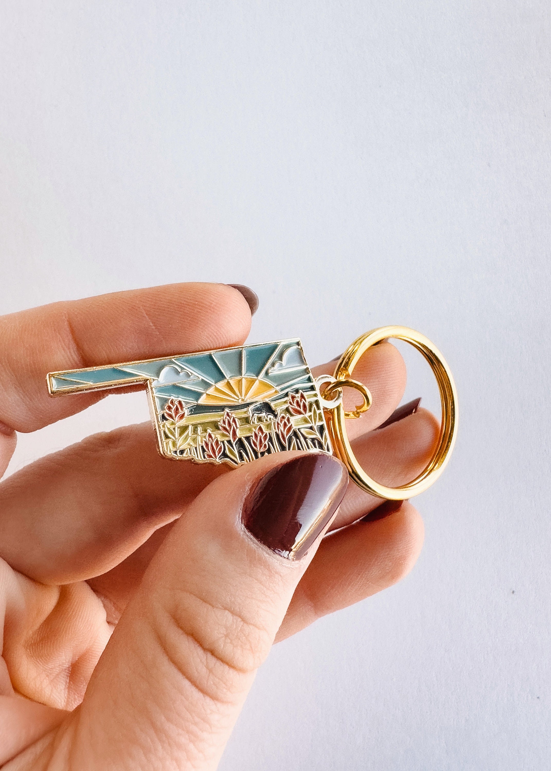 Oklahoma Soft Enamel Keychain | Oklahoma Outline Key Ring | Illustrated State Keychain 1.5&quot;