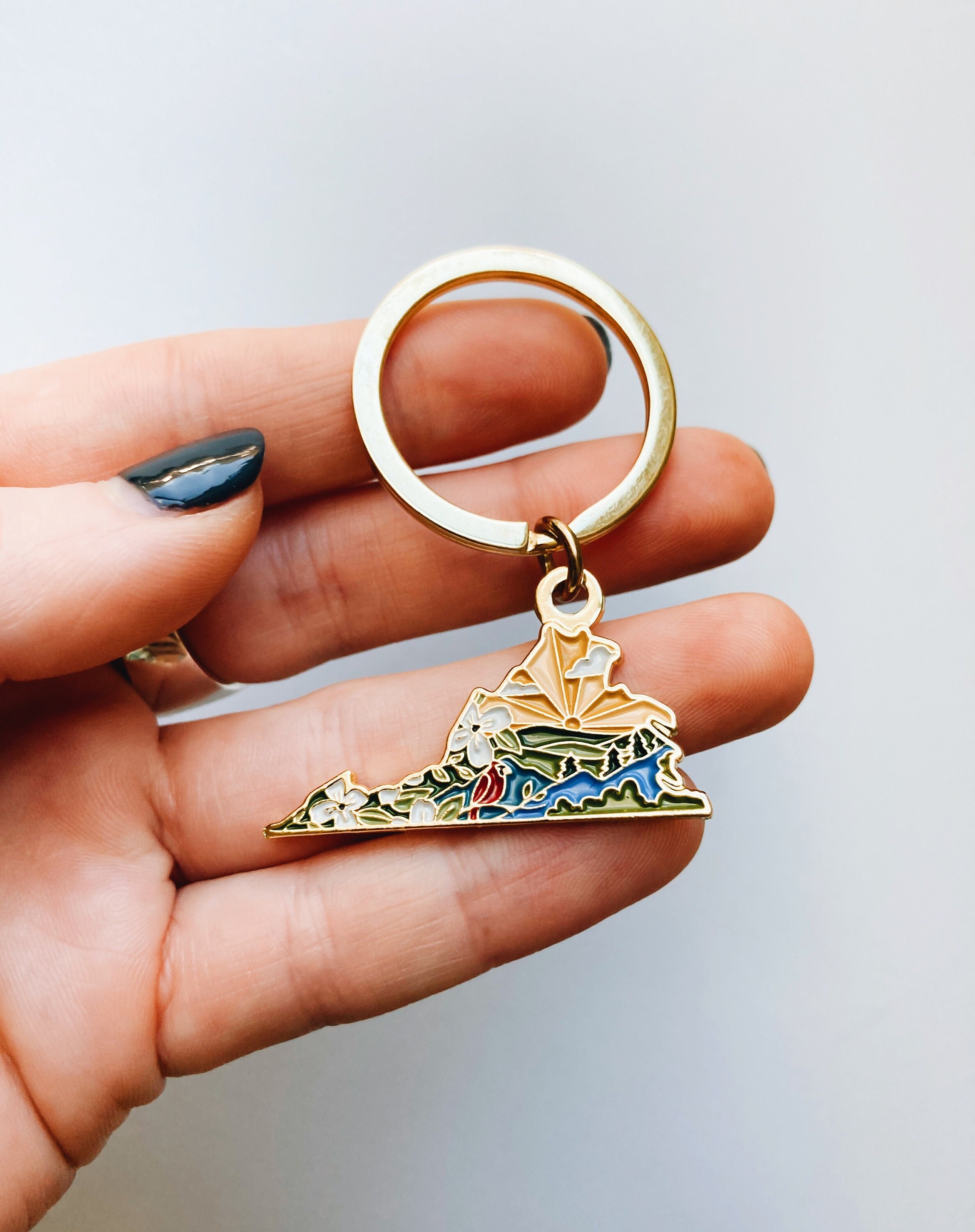 Virginia Gold Enamel Keychain | Virginia Outline Key Ring | Soft Enamel Illustrated State Keychain 1.5&quot;