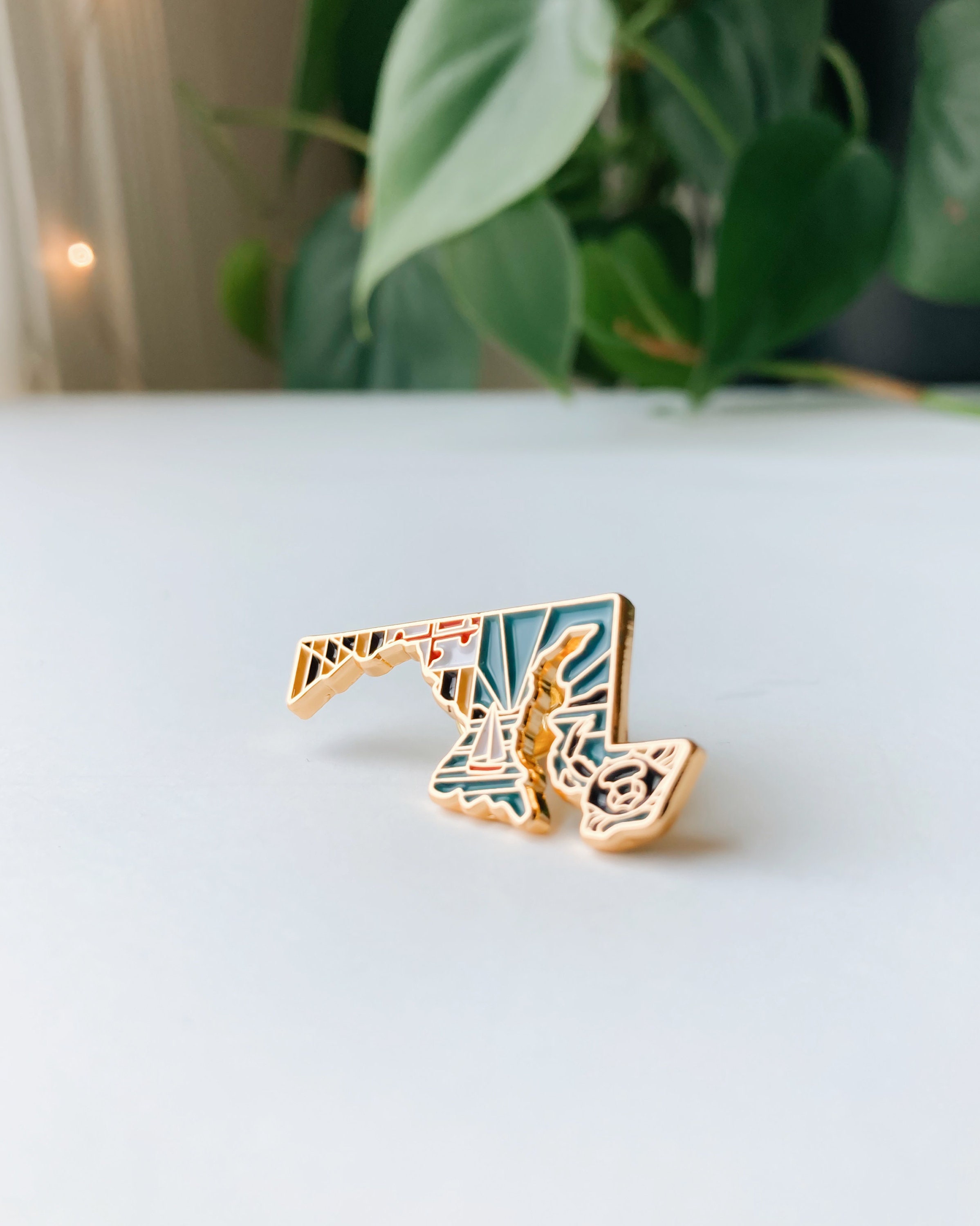 Maryland Enamel Pin | Gold Soft Enamel Pin | Illustrated United State Pin | Butterfly Clasp | 1.25&quot;